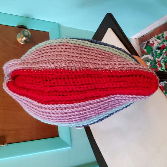 Turban Style Yarn Cap - Picture 3 of 8